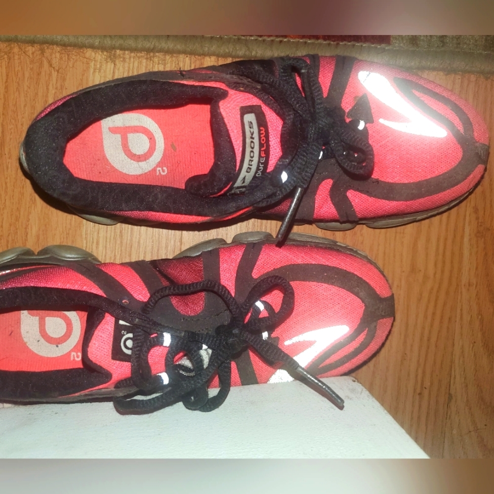 COPY - Womens Brooks tennis shoes
